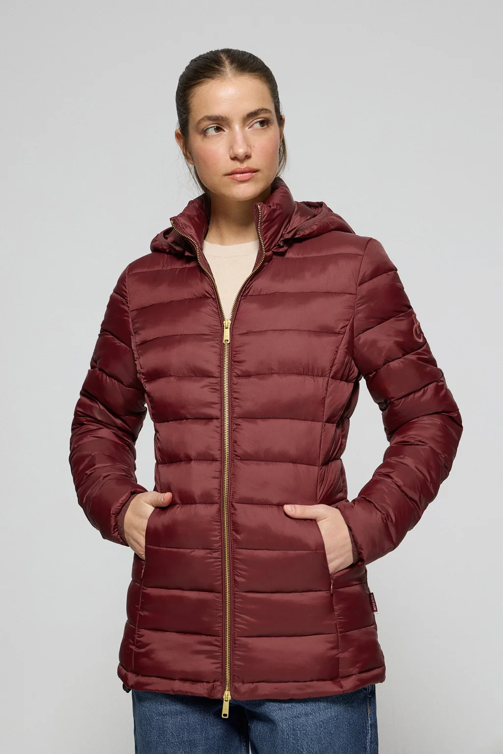 Maroon ultralight jacket Cintia with detachable hood and PC embroidery
