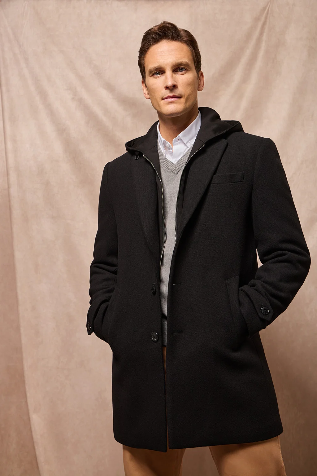 Black coat Claude with Polo Club details - Image 14