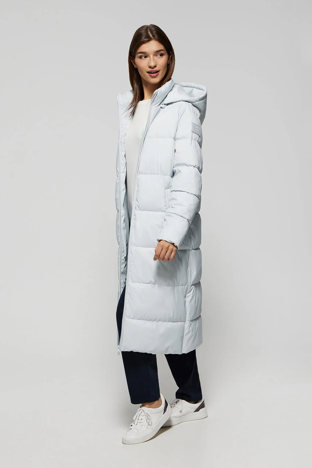 Silver Cósima long coat with removable hood and side vents - Image 3