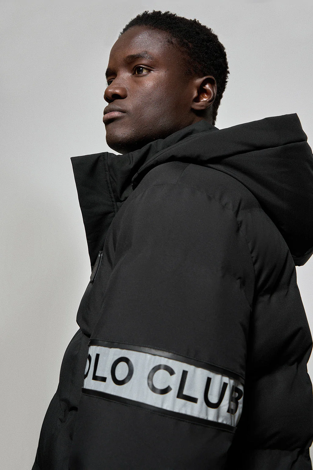 Black coat Courchevel with detachable hood and Polo Club details - Image 5