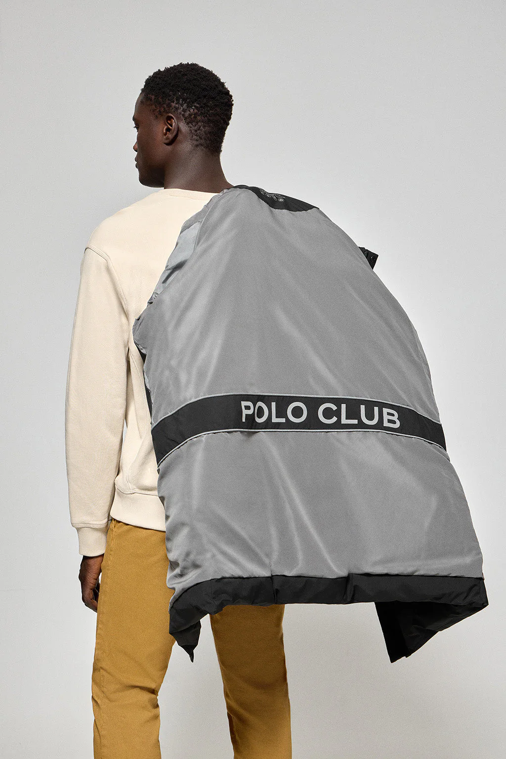 Black coat Courchevel with detachable hood and Polo Club details - Image 6