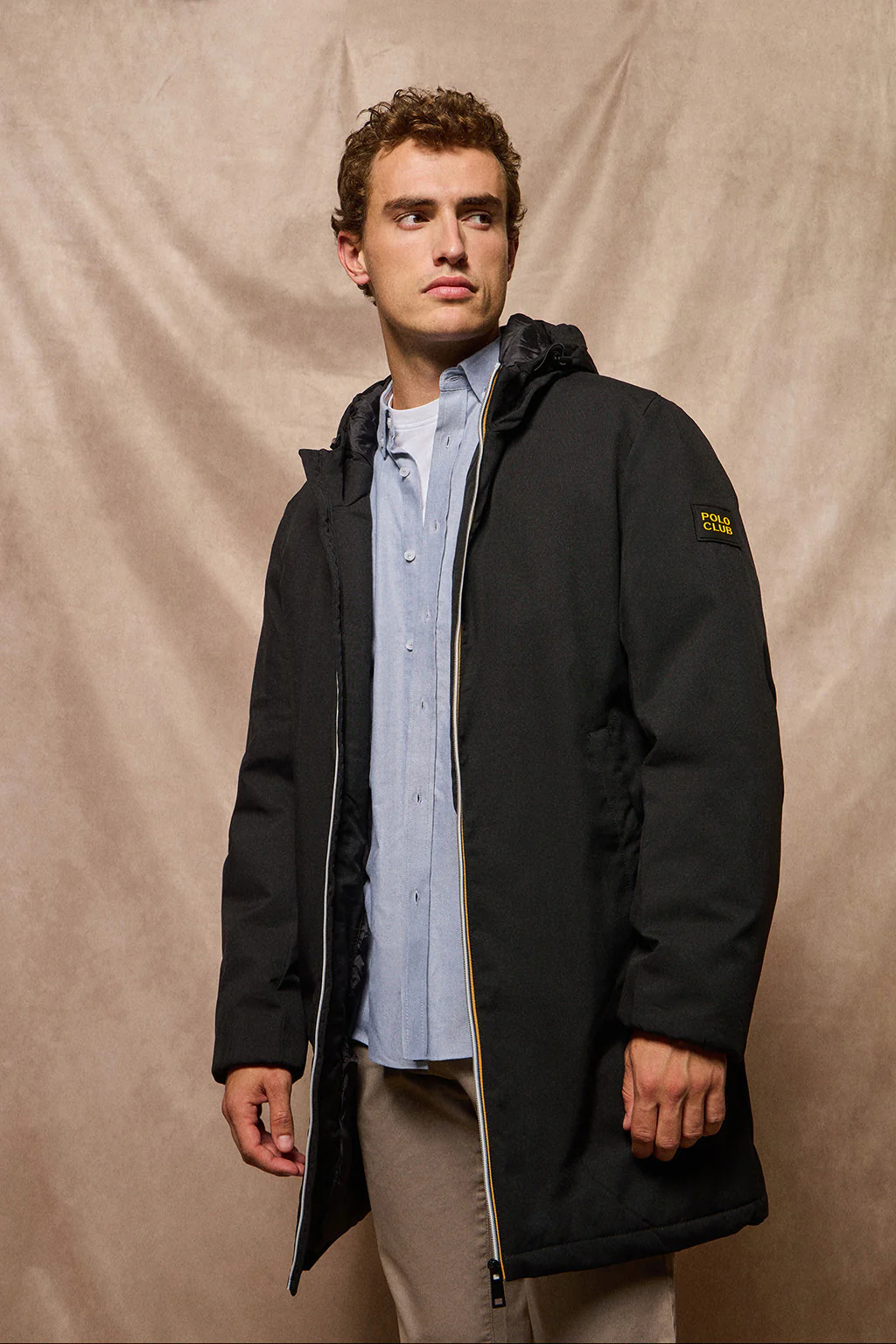 Black puffer coat with hood and bi-coloured Polo Club patch - Image 5