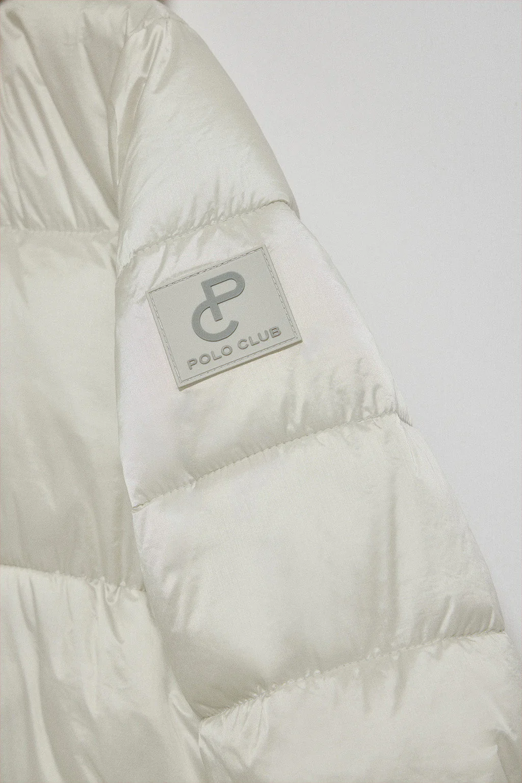Ice puffer jacket in ice colour with fixed hood and Polo Club details - Image 9