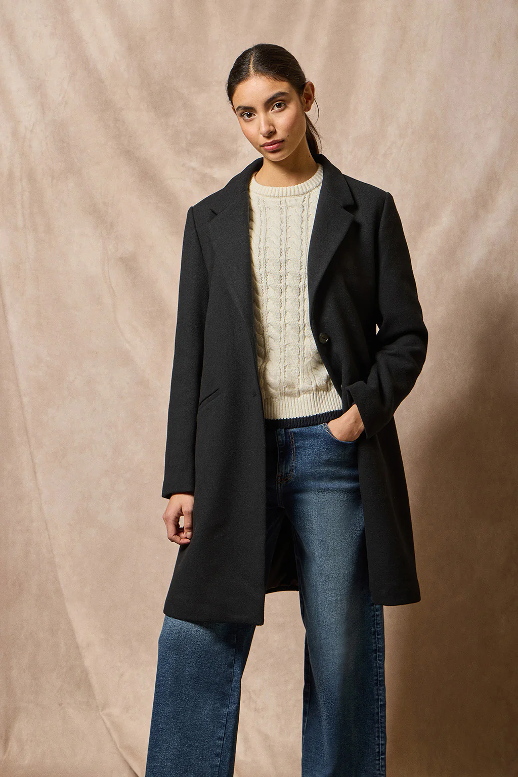 Black buttoned coat Kate with Polo Club details - Image 14