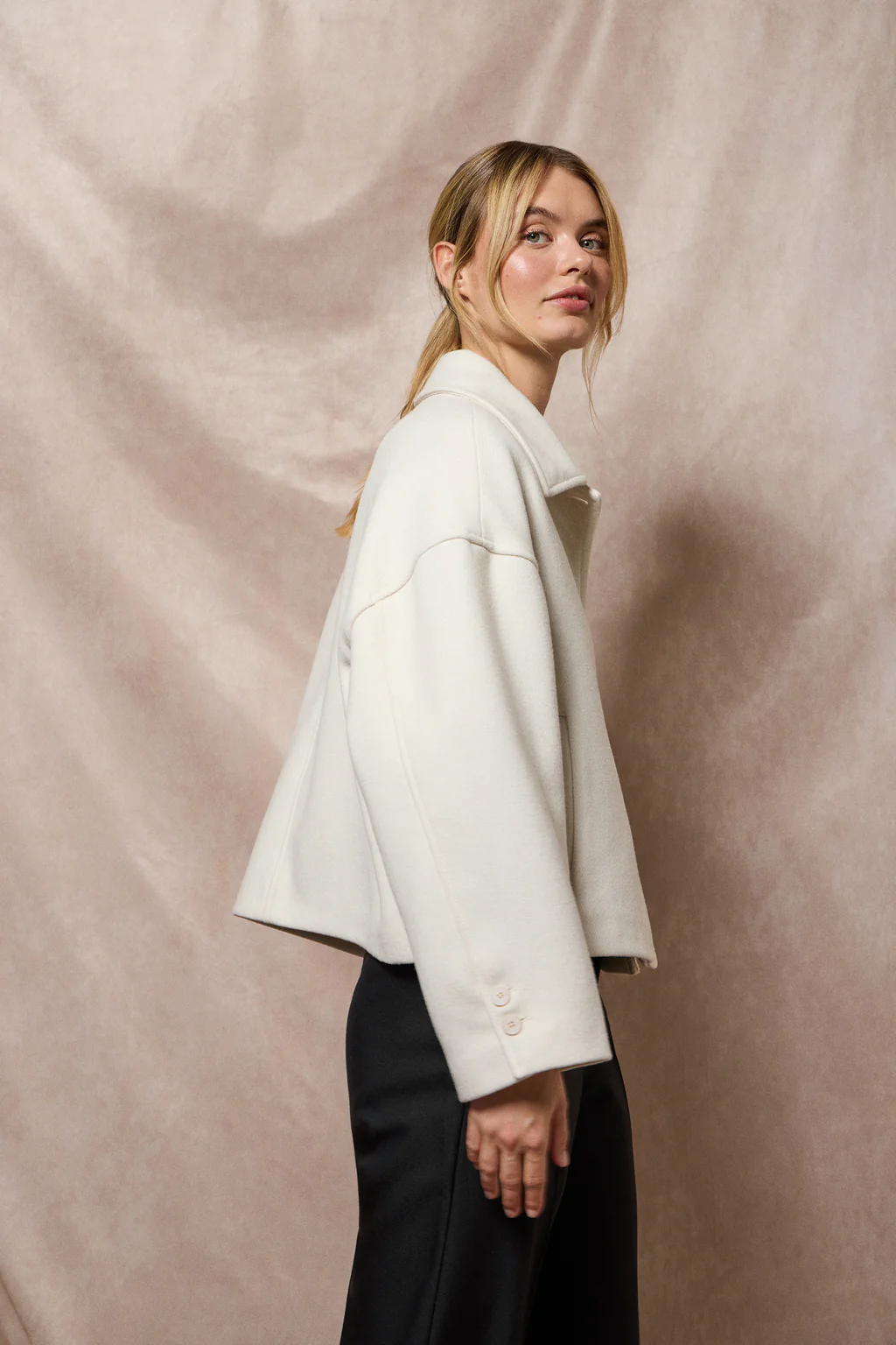 Beige buttoned short coat Lita with Polo Club details - Image 16