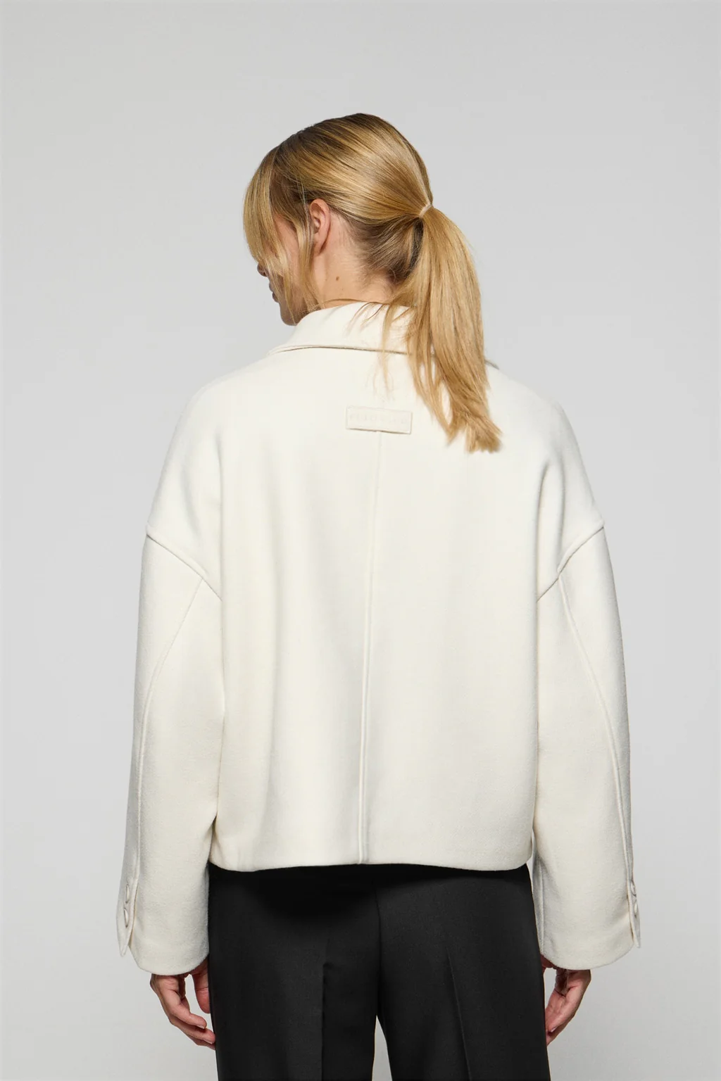 Beige buttoned short coat Lita with Polo Club details - Image 2