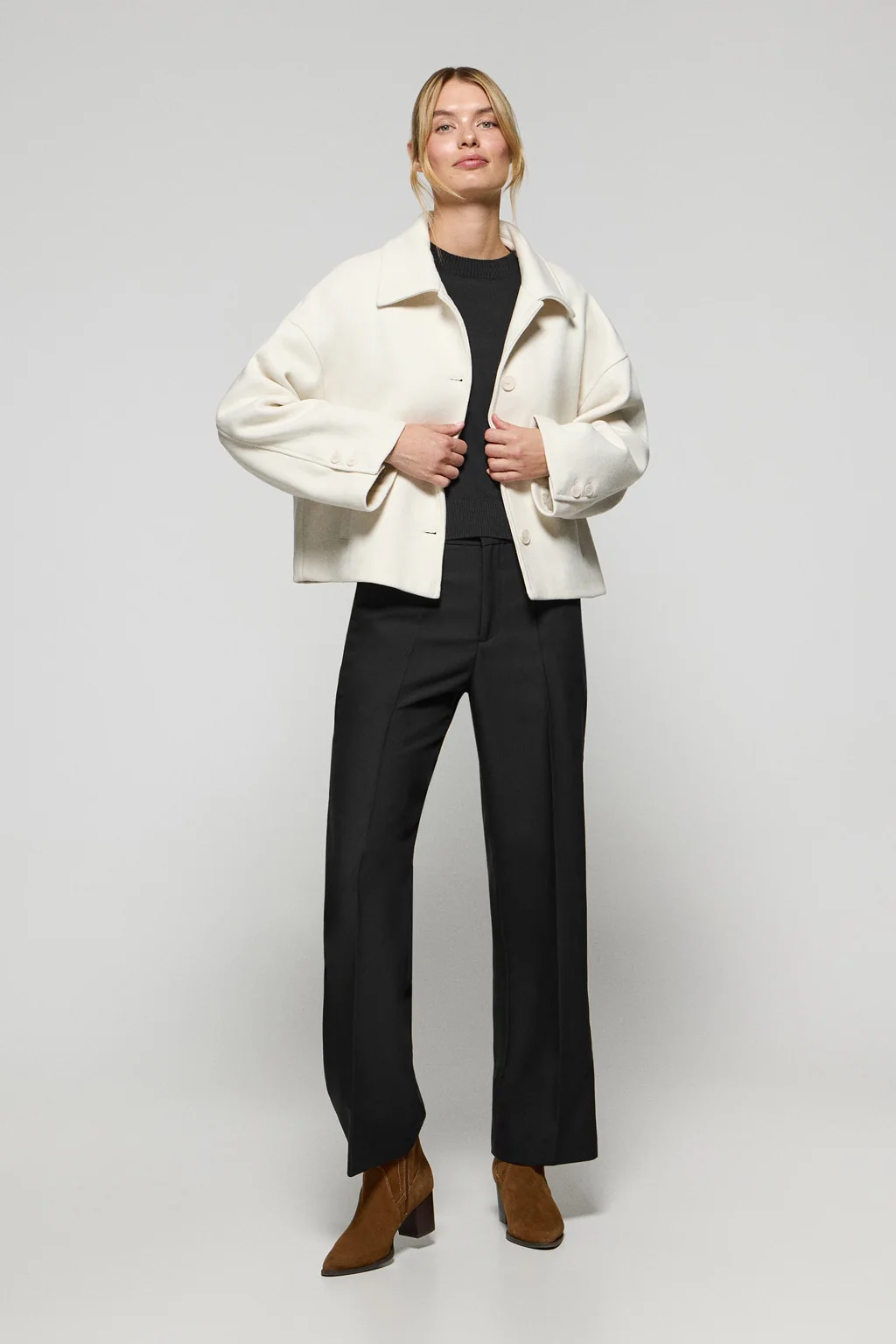 Beige buttoned short coat Lita with Polo Club details - Image 4