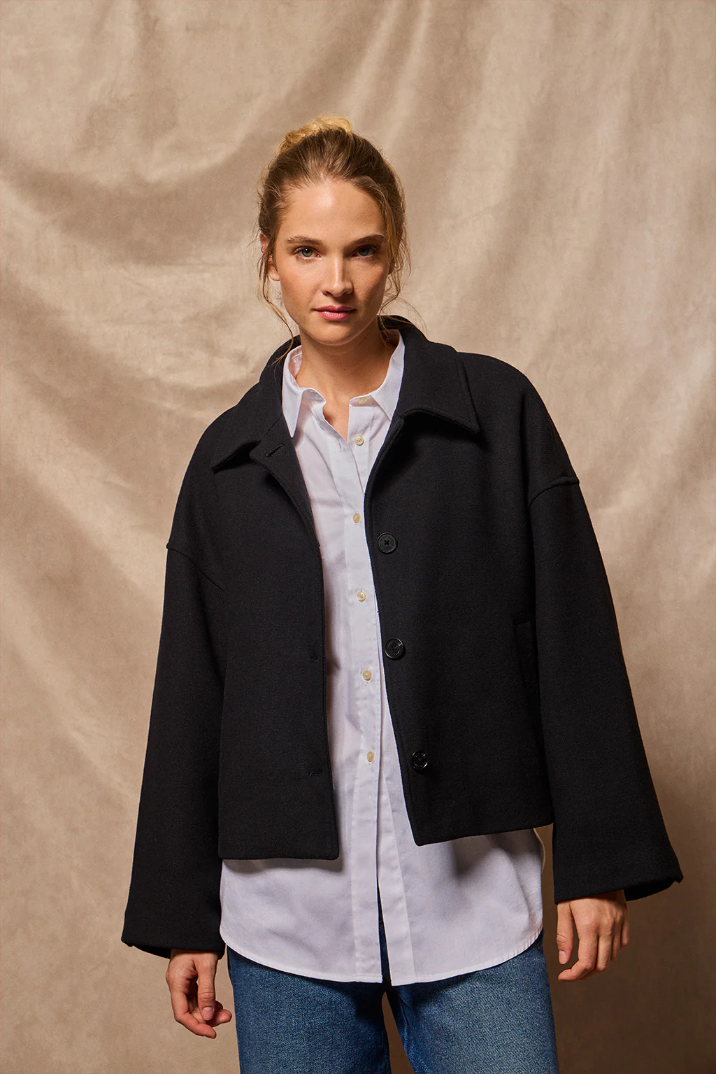 Black buttoned short coat Lita with Polo Club details - Image 18