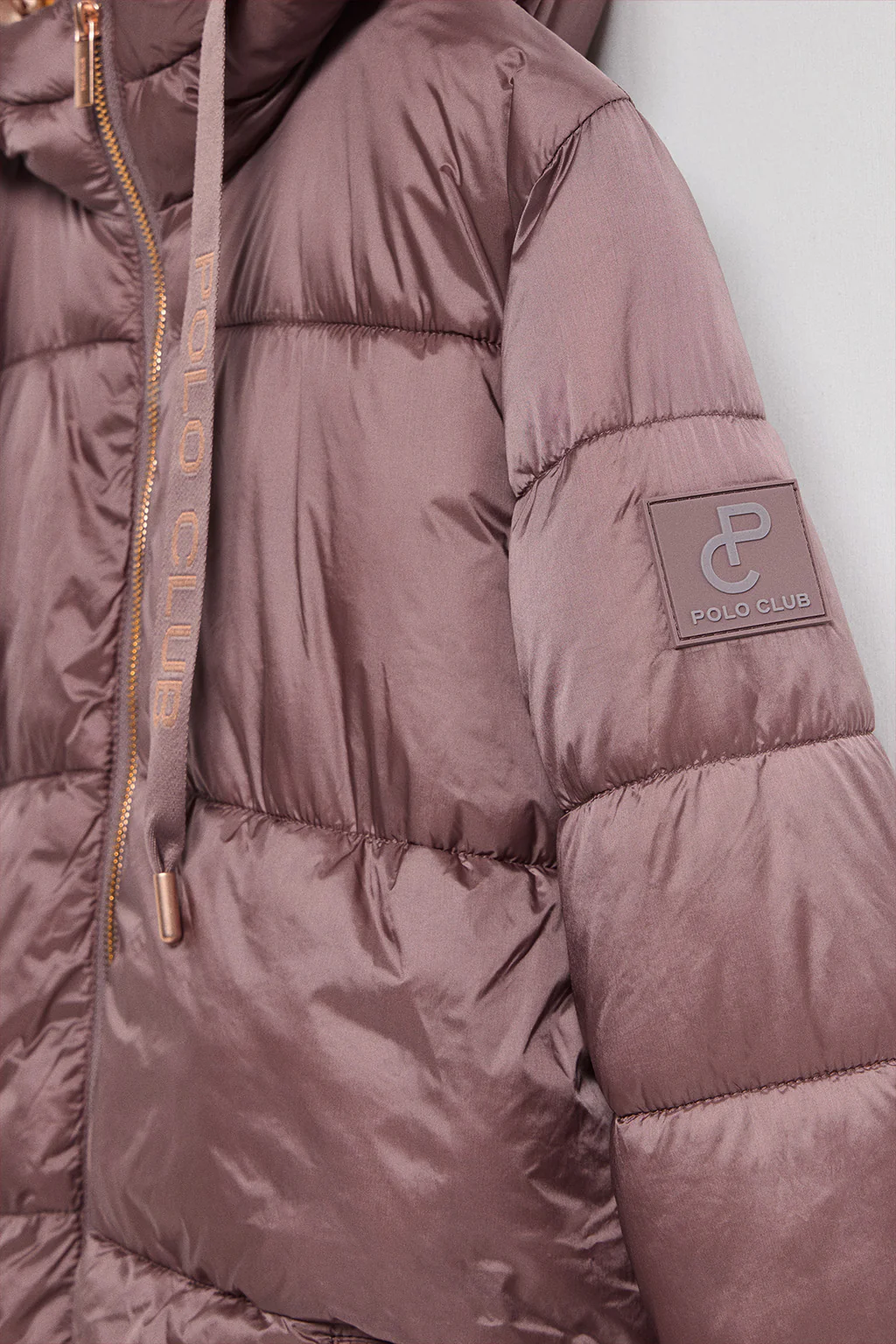 Taupe-pink long puffer coat Rose with fixed hood and Polo Club details - Image 9
