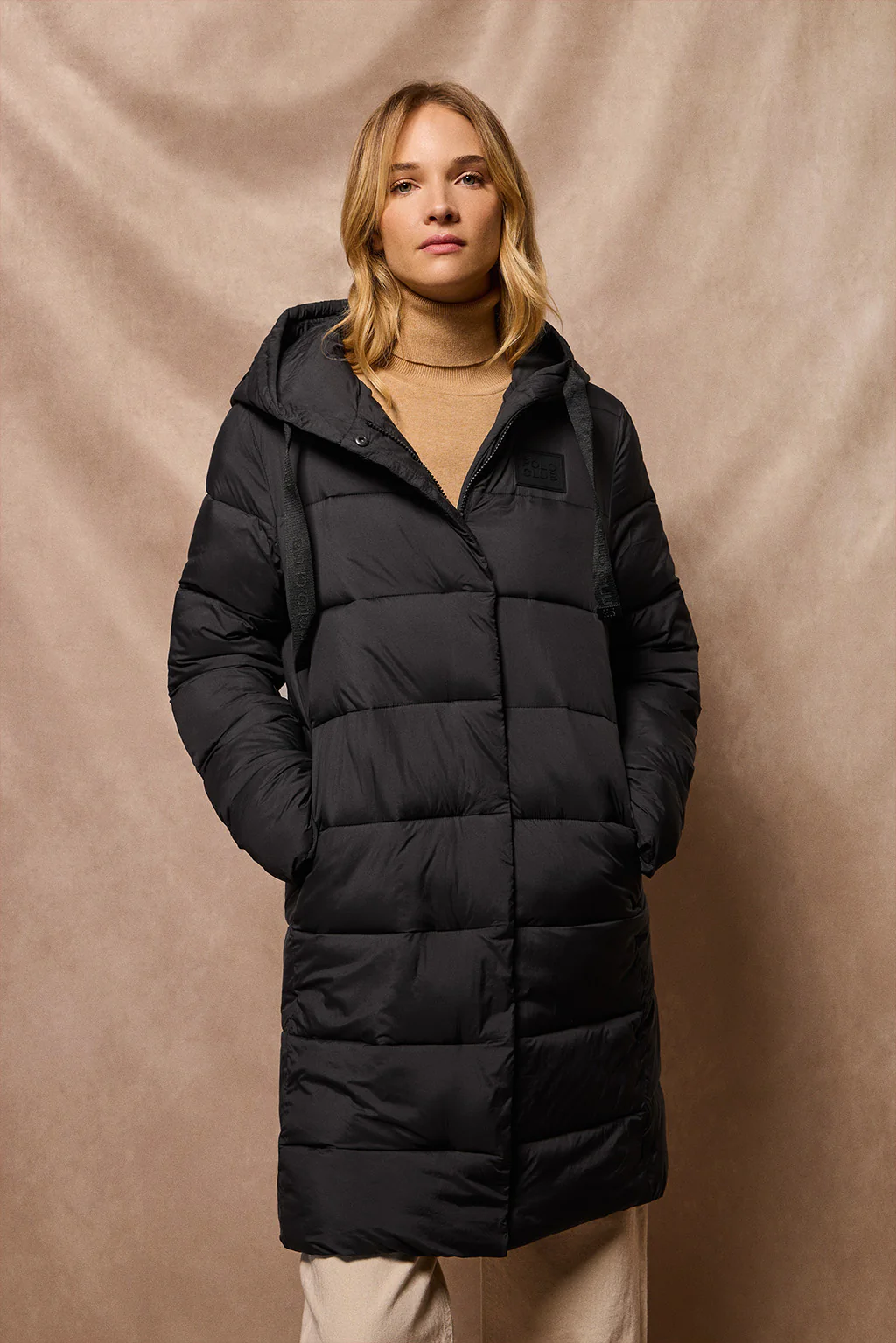 Black coat Siena with fixed hood and Polo Club details - Image 15