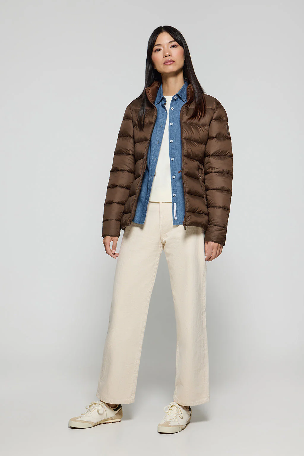 Brown ultralight jacket Susanne with Rigby Go patch - Image 3