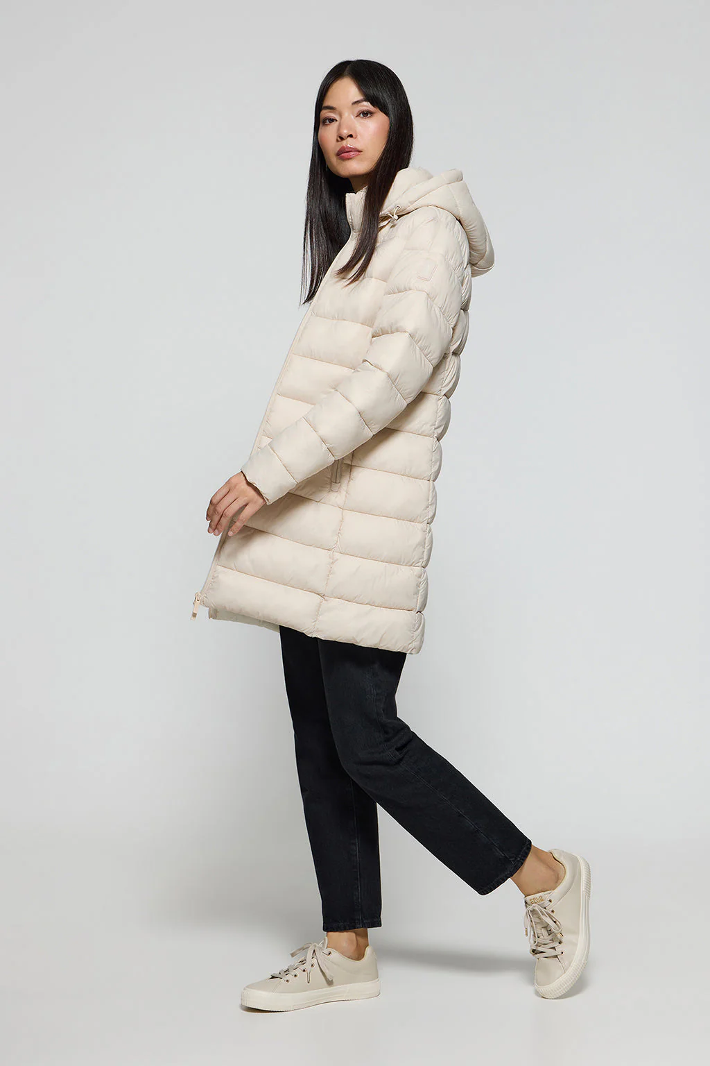 Beige ultralight coat Suzette with Rigby Go patch - Image 3