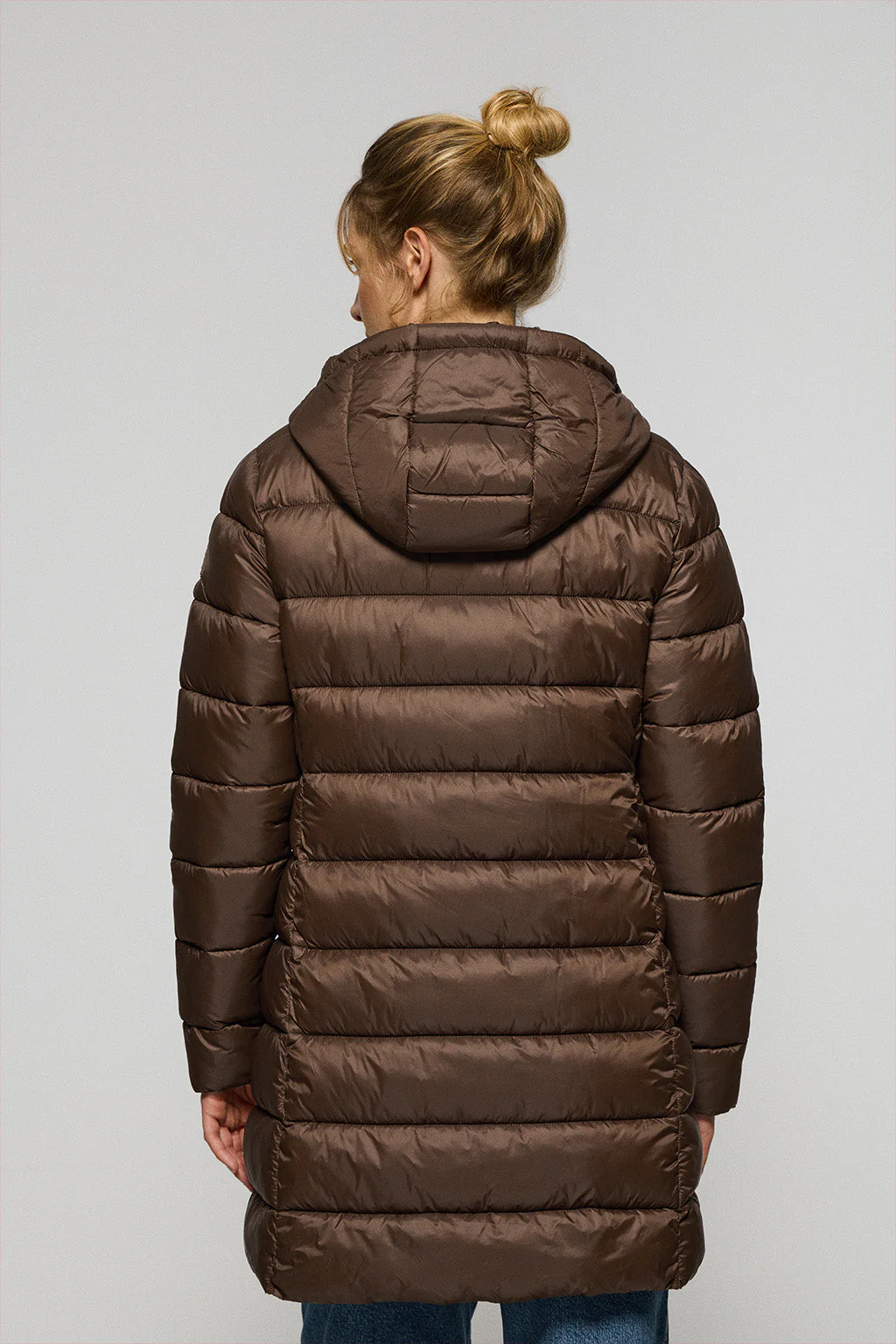 Brown ultralight coat Suzette with Rigby Go patch - Image 4