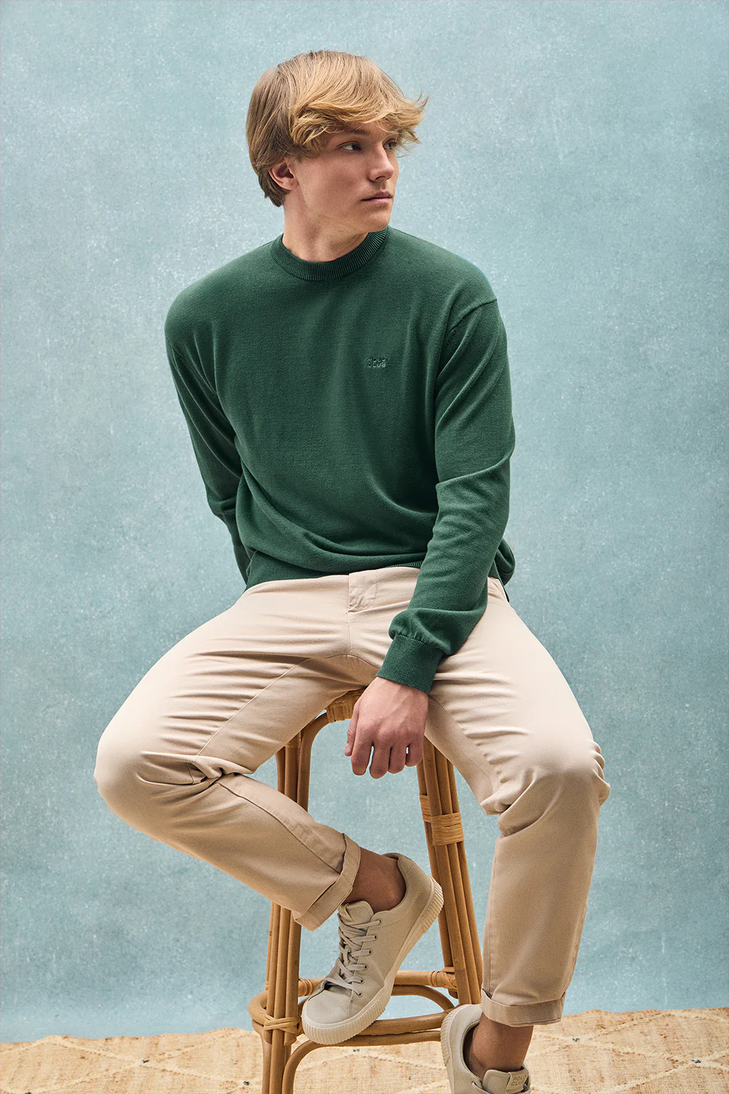 Emerald-green garment-dye jumper with round neck and embroidered logo - Image 5
