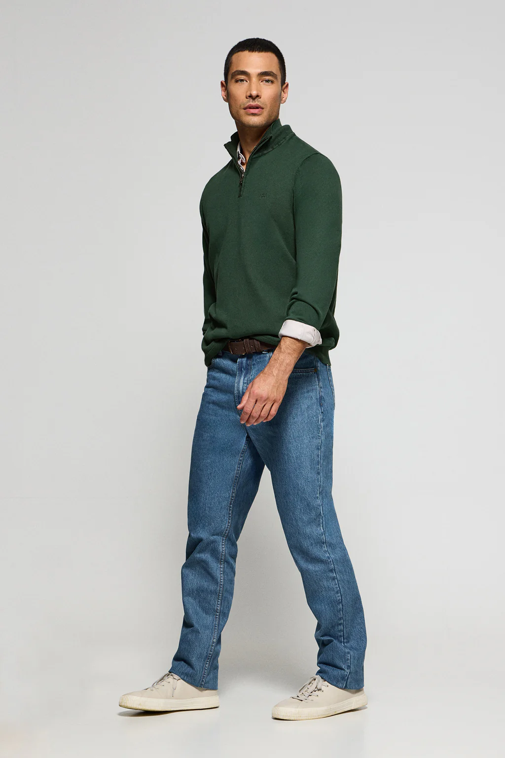 Emerald-green garment-dyed jumper with half zip and embroidered logo - Image 4