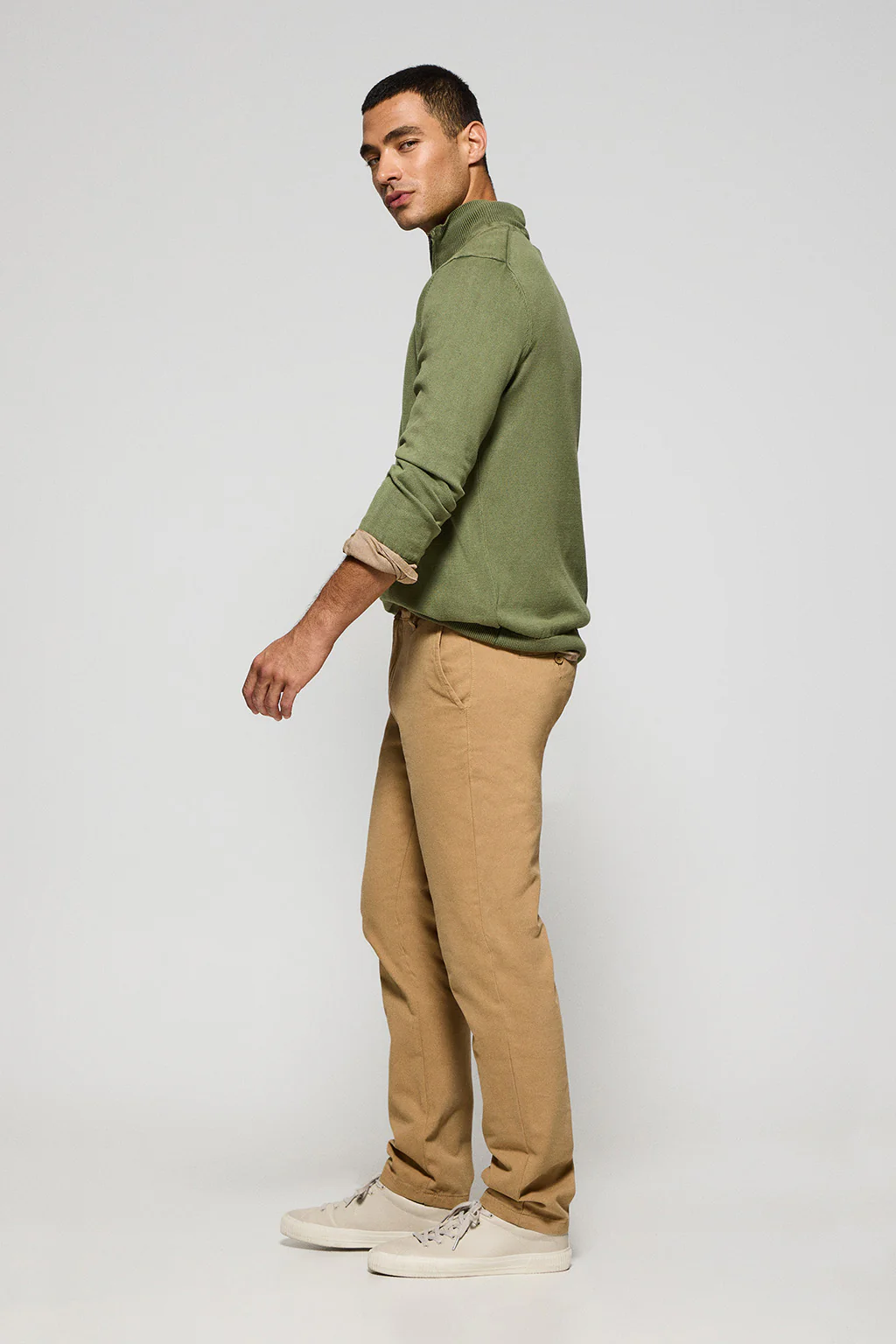 Light-green garment-dyed jumper with half zip and embroidered logo - Image 4