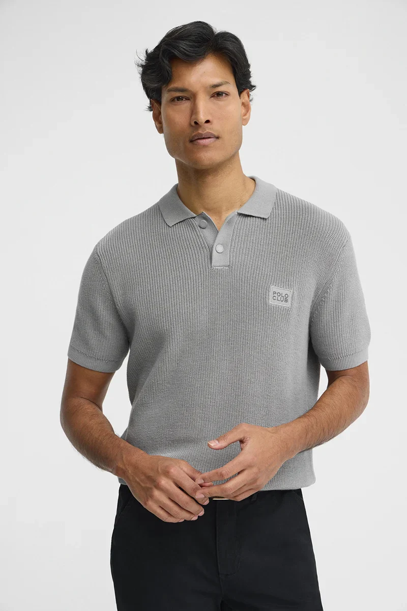 Grey short-sleeve jumper with polo collar and Polo Club patch