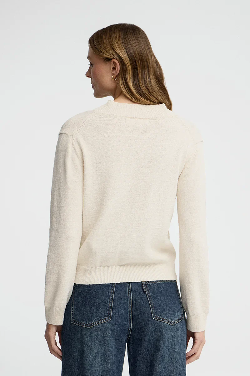 Beige rustic-knit jumper with V-neck and Polo Club logo - Image 5