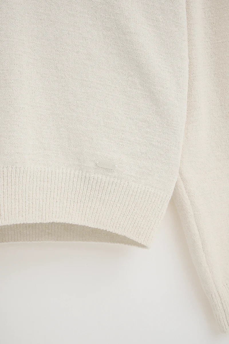 Beige rustic-knit jumper with V-neck and Polo Club logo - Image 7