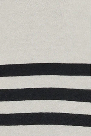 Beige knit jumper Jisoo with embroidered monogram - Image 9