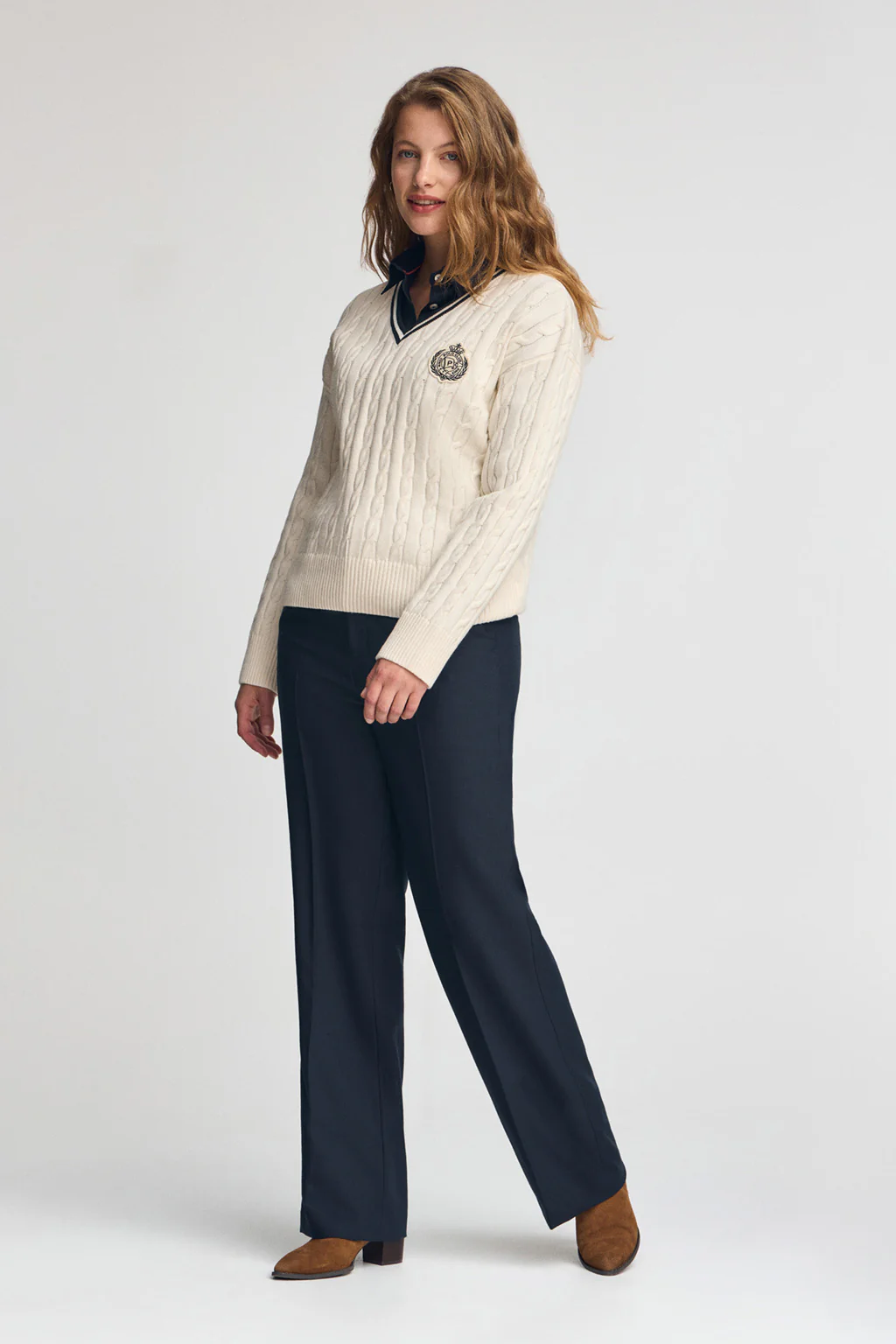Nude cable-knit jumper with V-neck and Polo Club nautical patch - Image 4