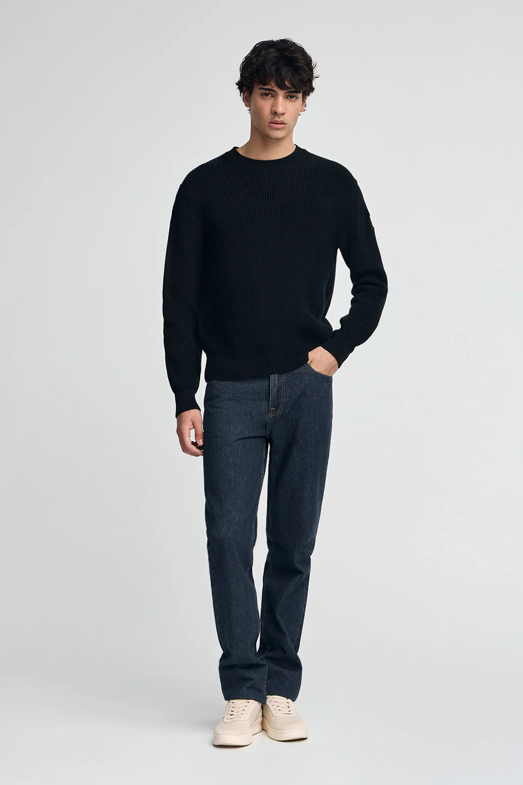 Black fisherman's-rib jumper with Polo Club patch - Image 4