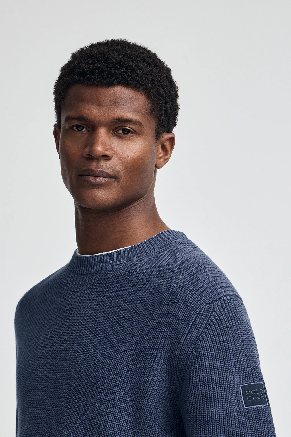 Denim-blue fisherman's-rib jumper with Polo Club patch - Image 2
