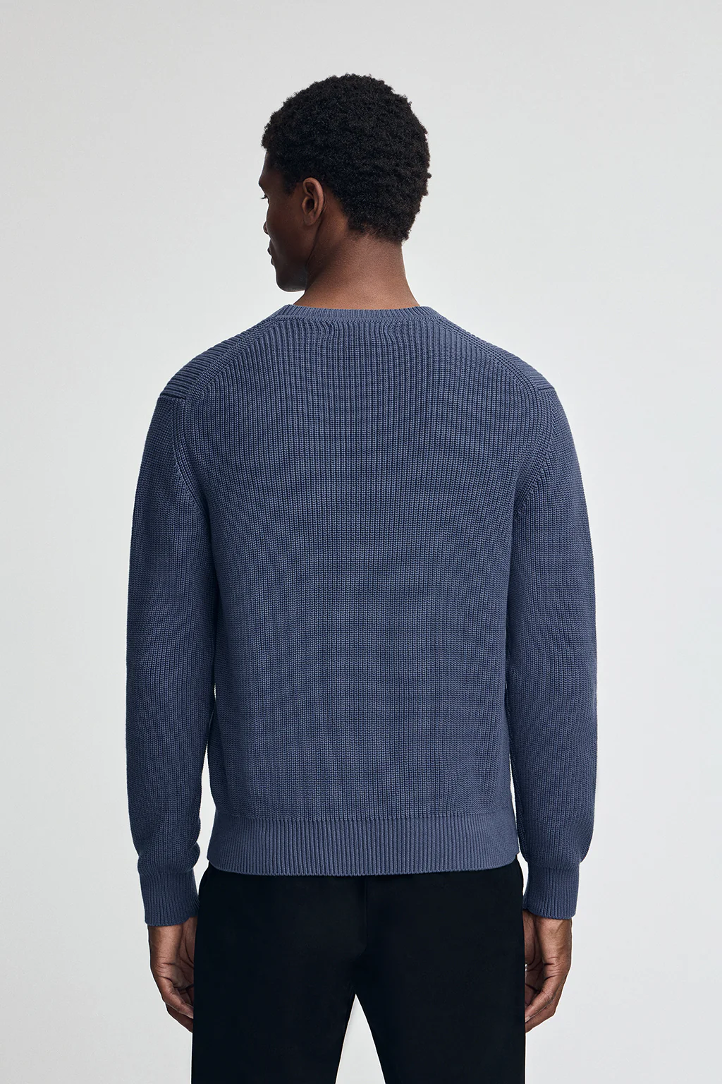 Denim-blue fisherman's-rib jumper with Polo Club patch - Image 4