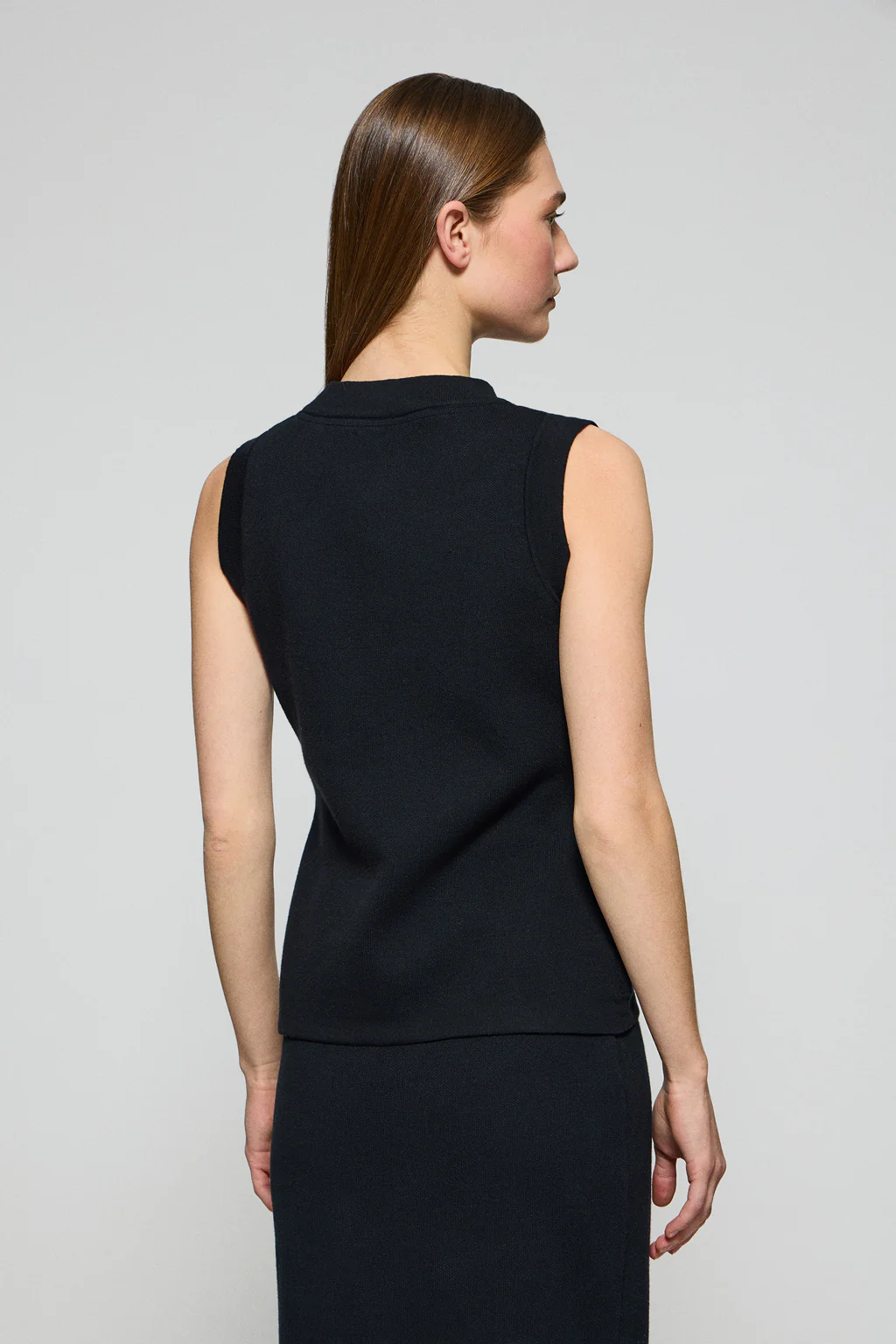Navy-blue buttoned knit vest Lalisa with mother-of-pearl button - Image 2
