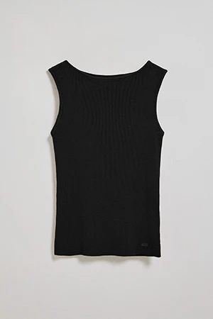 Black boat-neck jumper Lalita with pearly button - Image 8