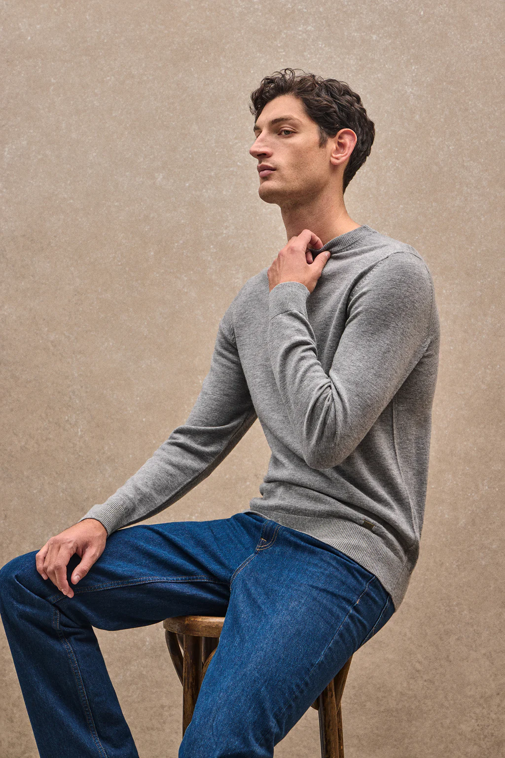 Grey-marl Merino-wool jumper with round neck - Image 2