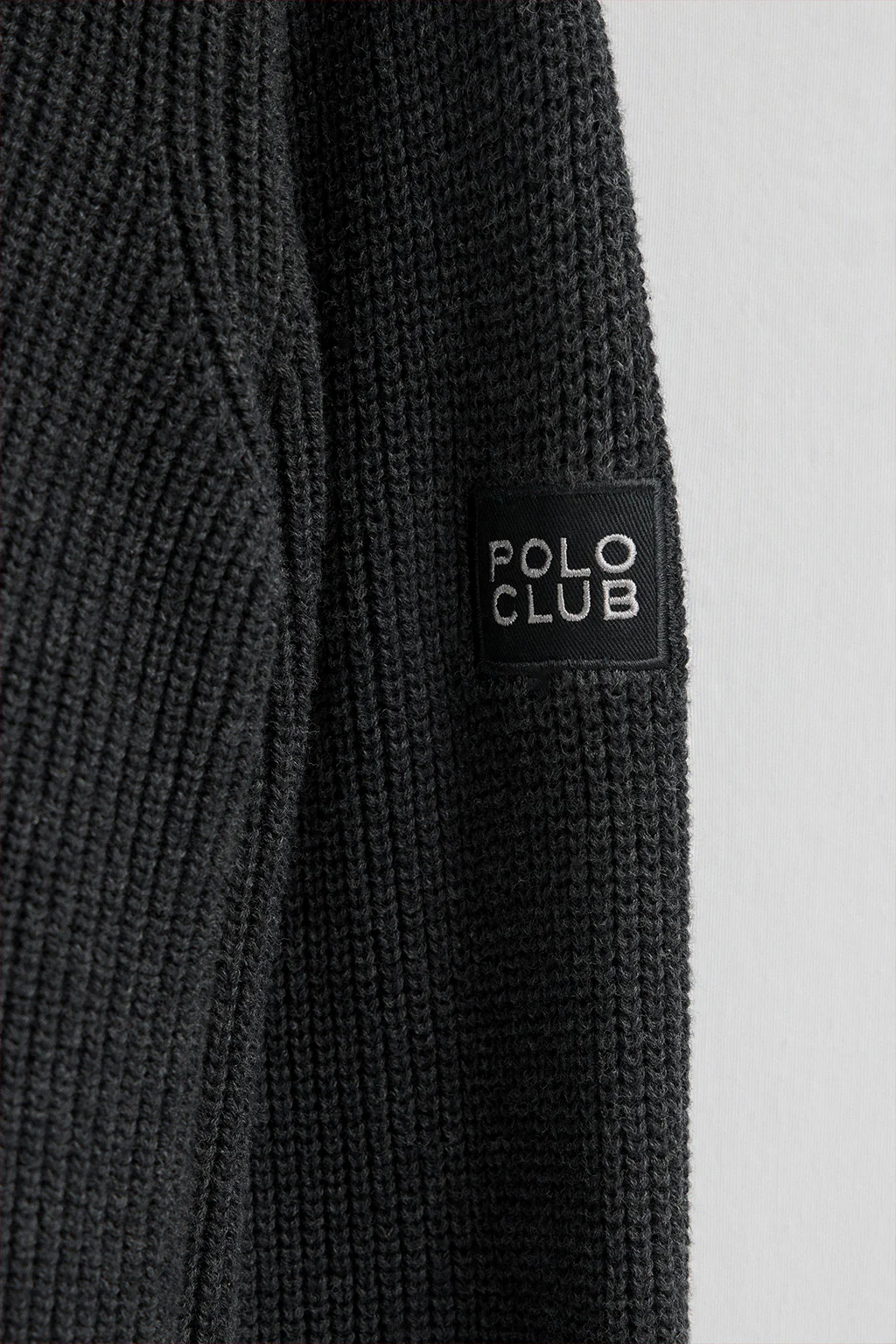 Black fisherman's-rib jumper with Polo Club patch - Image 7