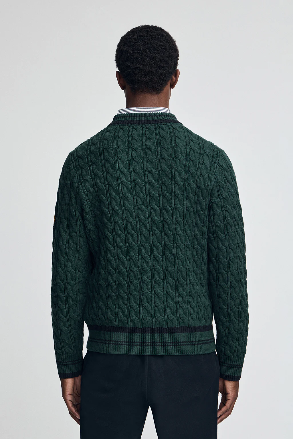 Emerald V-neck jumper with Polo Club nautical patch - Image 4