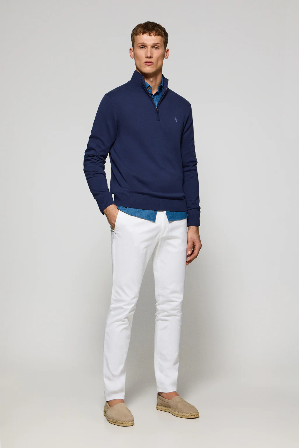 Blue-violet zipped jumper with Rigby Best embroidery - Image 4