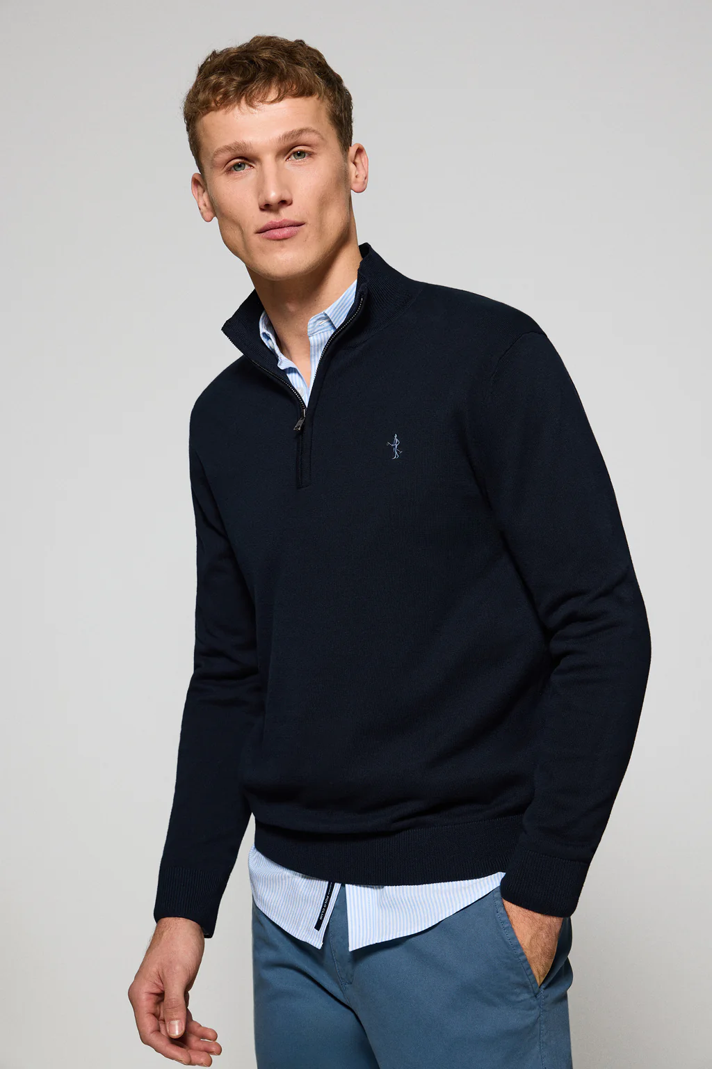 Navy-blue zipped jumper with Rigby Best embroidery