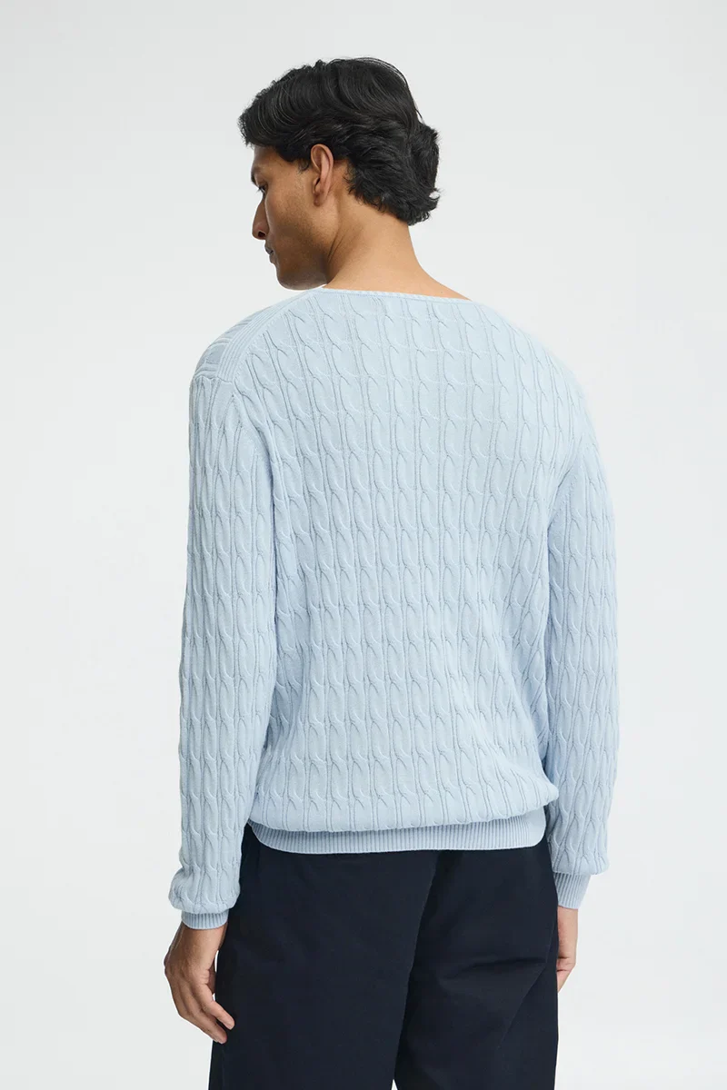 Light-blue cable-knit jumper with Rigby Go logo - Image 5