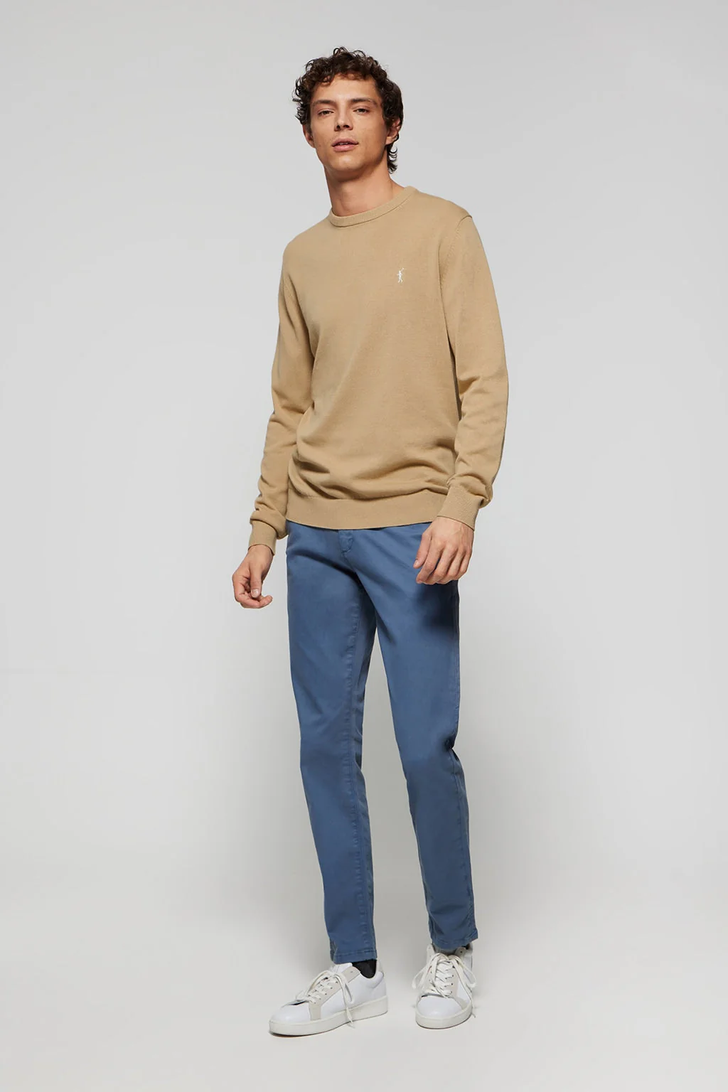 Camel round-neck basic jumper with Rigby Go logo - Image 2