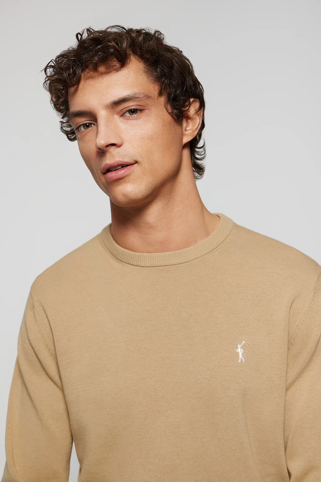 Camel round-neck basic jumper with Rigby Go logo - Image 4