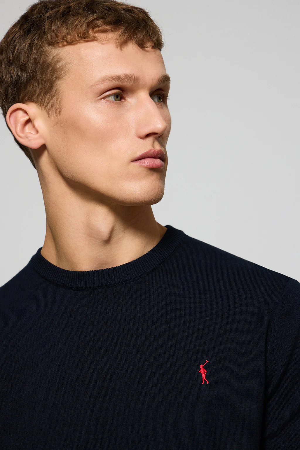Navy-blue short-sleeve jumper with round neck and embroidered logo - Image 3