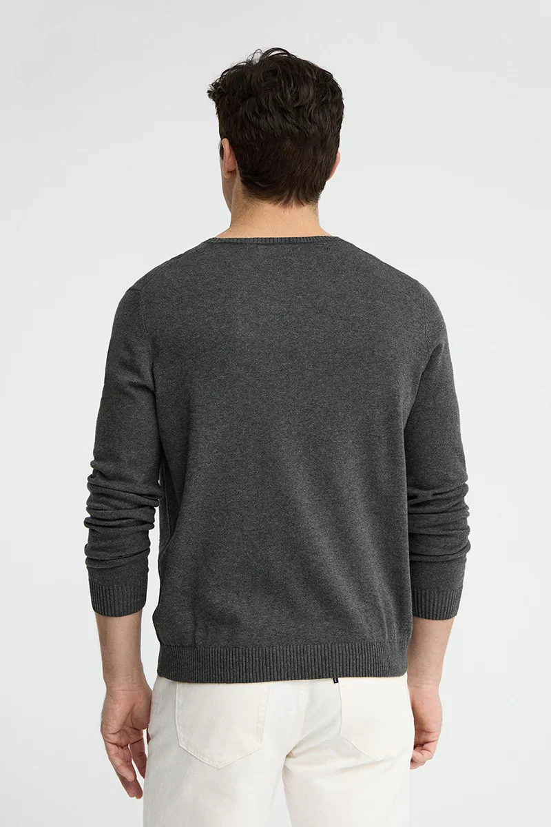 Dark-grey-marl round-neck jumper with Rigby Go logo - Image 4