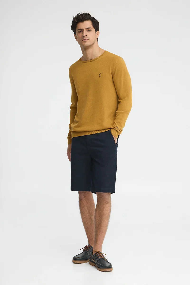 Mustard round-neck jumper with Rigby Go logo - Image 3