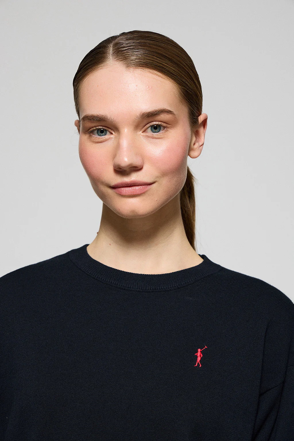 Navy-blue round-neck knit jumper with Rigby Go embroidered logo - Image 3