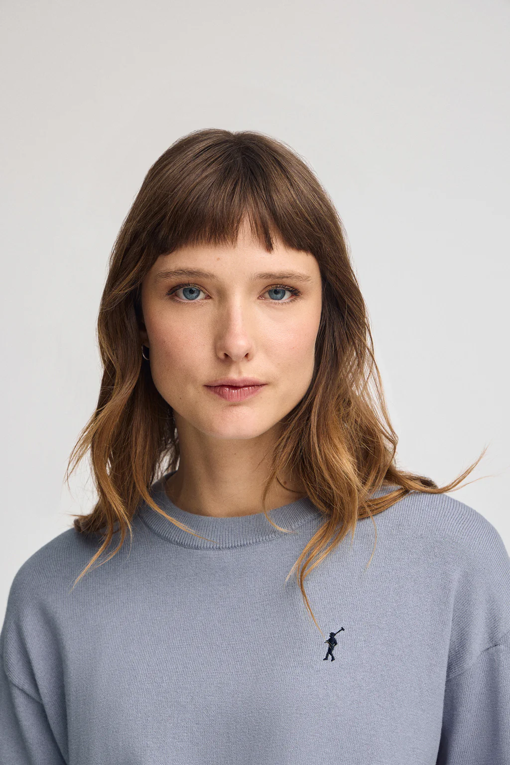 Light-blue round-neck wool-blend jumper with Rigby Go embroidery - Image 2