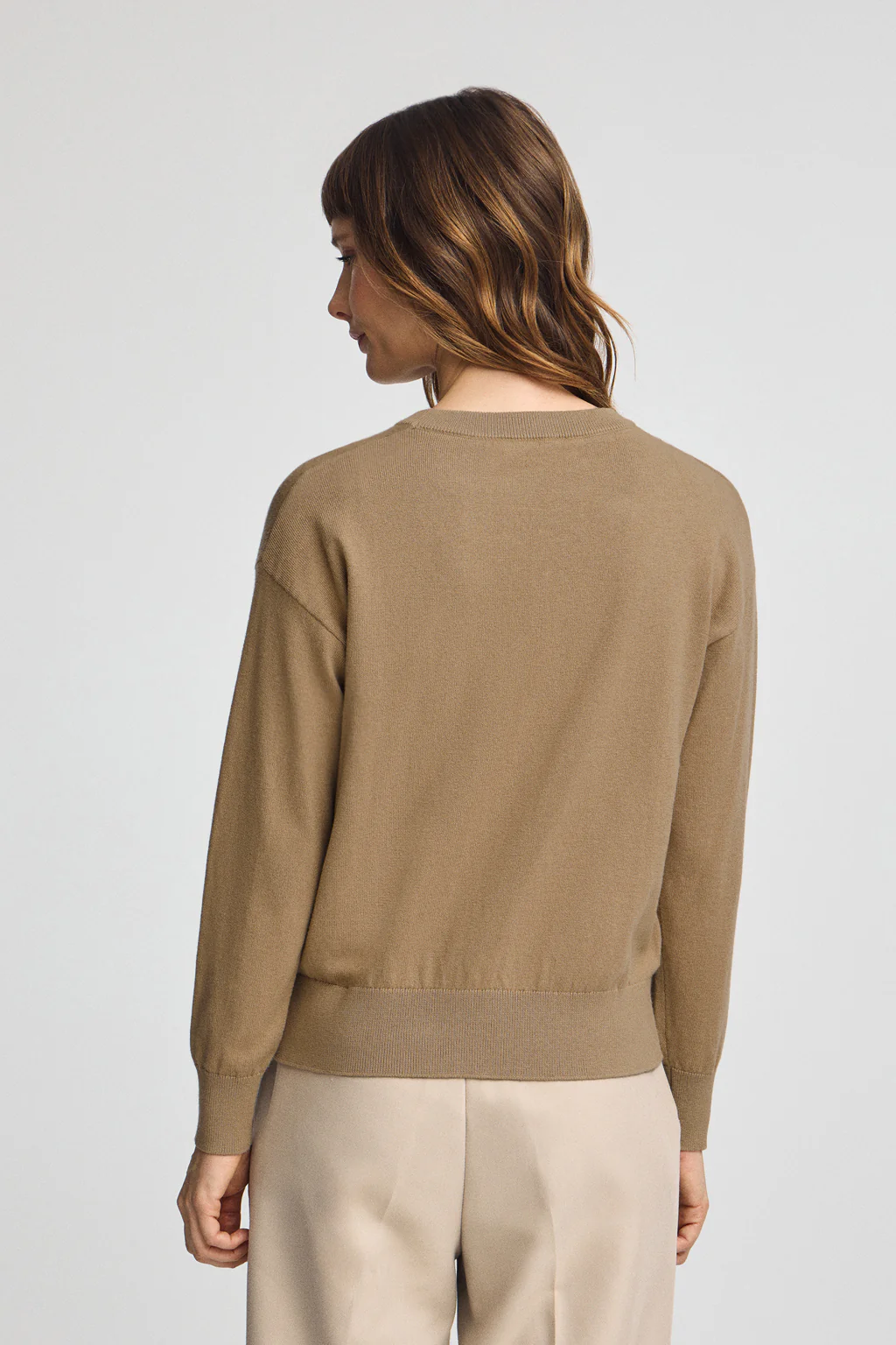 Light-brown round-neck wool-blend jumper with Rigby Go embroidery - Image 4
