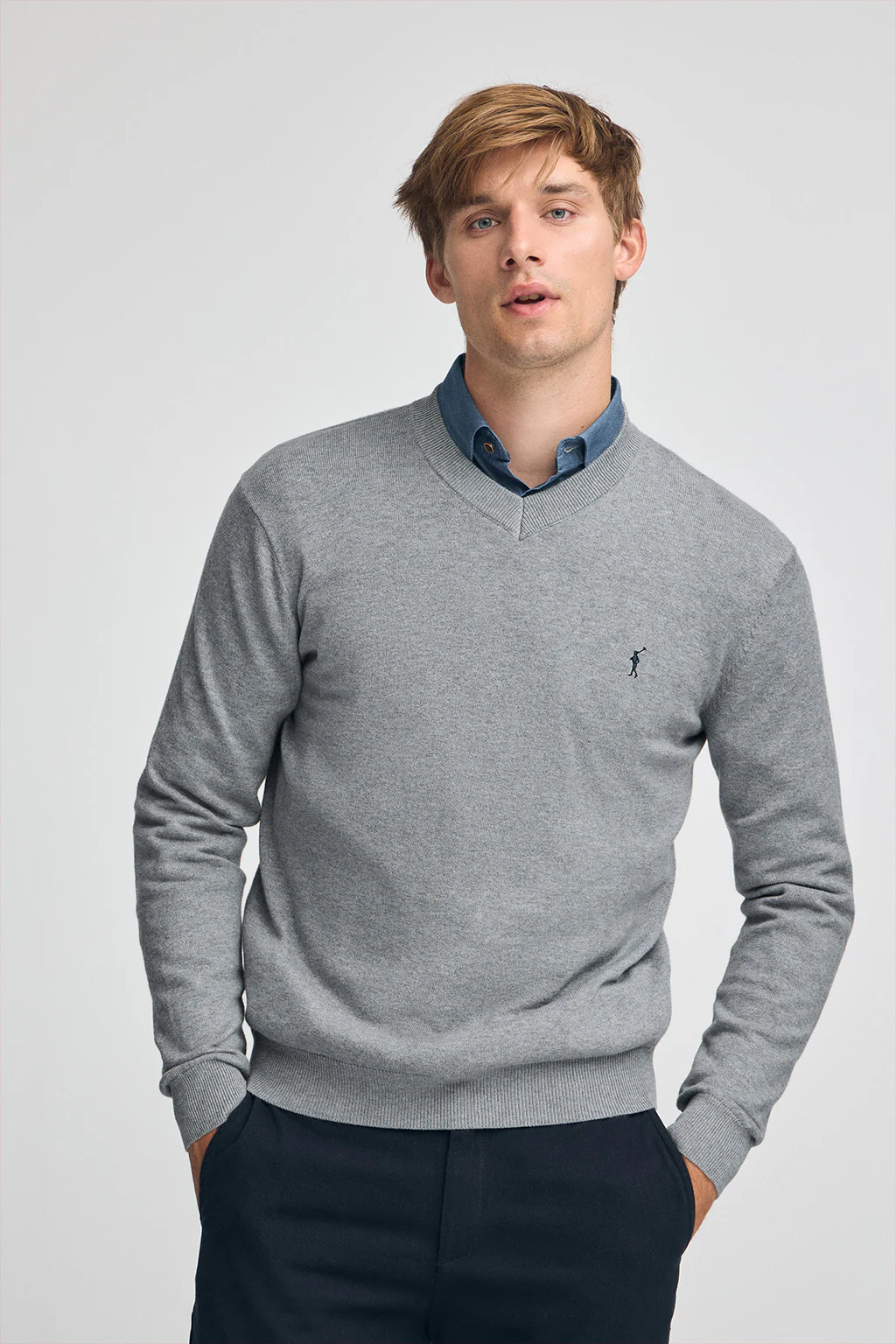 Grey-marl V-neck wool-blend jumper with Rigby Go embroidery - Image 2
