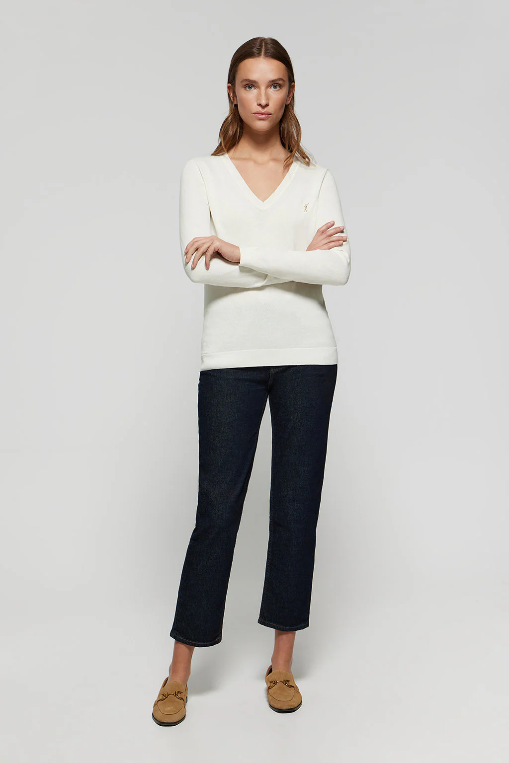 Off-white V-neck basic knit jumper with Rigby Go logo - Image 2