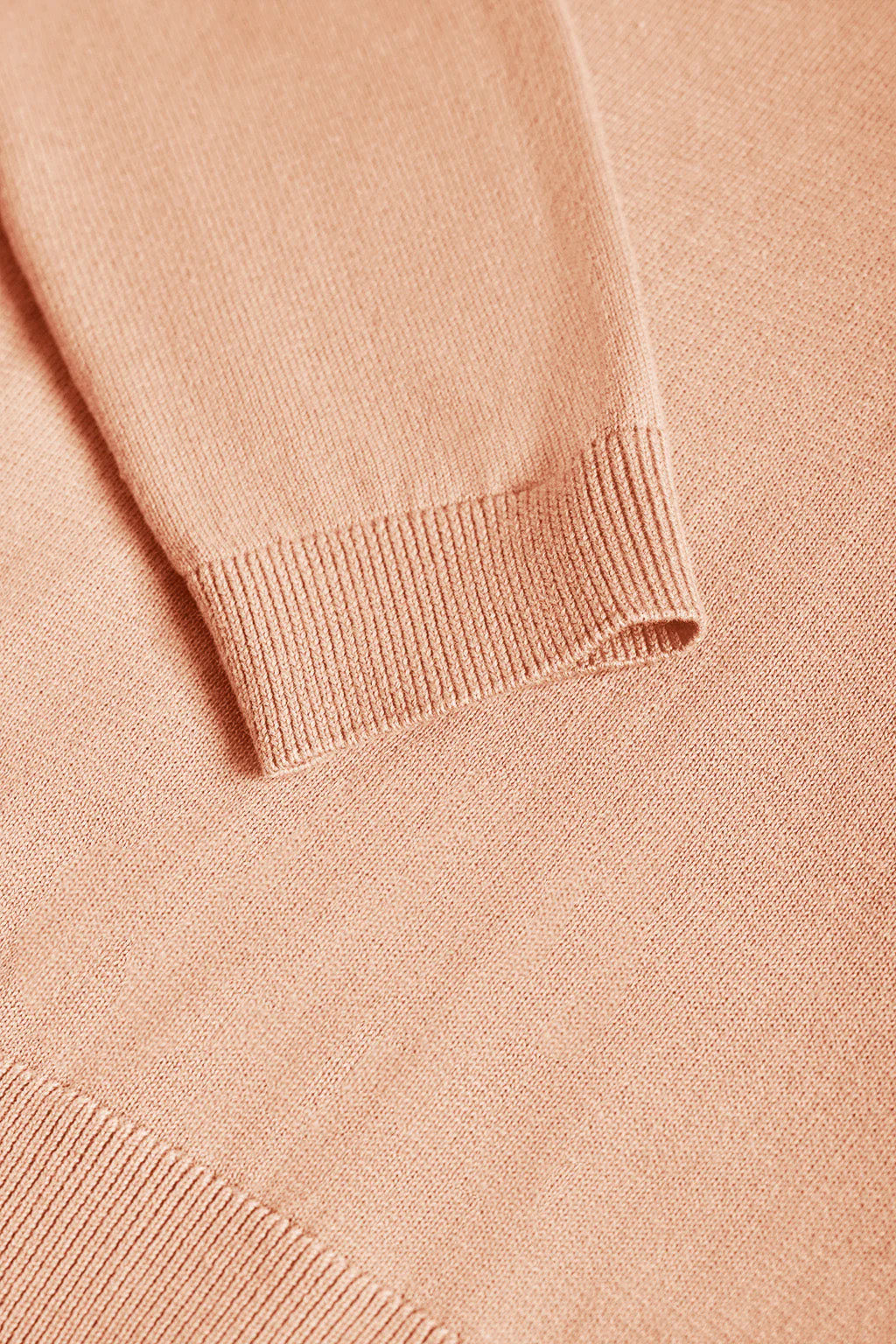 Peach V-neck basic knit jumper with Rigby Go logo - Image 8