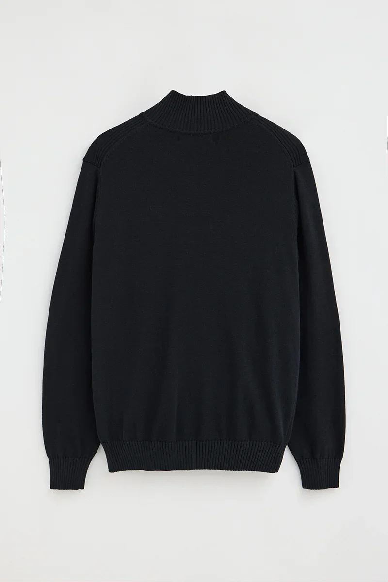 Navy-blue zip-up cardigan with Rigby Go logo - Image 8