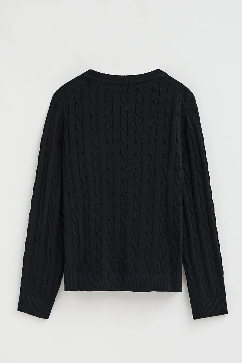 Women’s 2-pack cable-knit jumpers in navy blue and nude with Rigby Go embroidery - Image 7