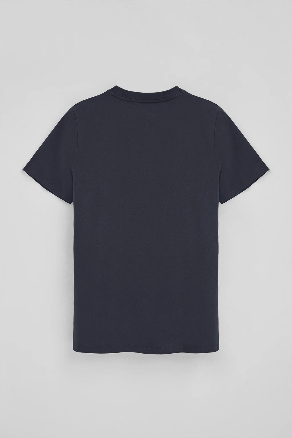 Men’s 2-pack round-neck T-shirts in navy blue and white with Rigby Go embroidery - Image 7